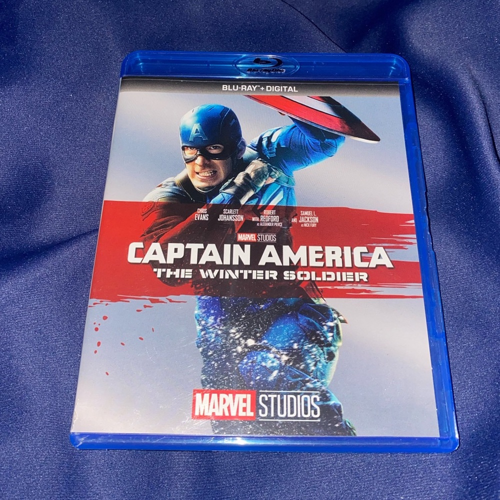 Captain America: The Winter Soldier [Blu-ray]